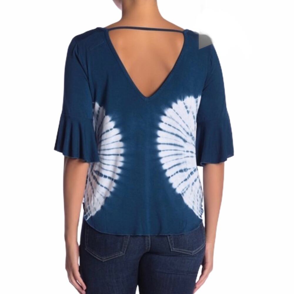 Chaser Tie Dye V-Back 3/4 Bell Sleeve Jersey Top